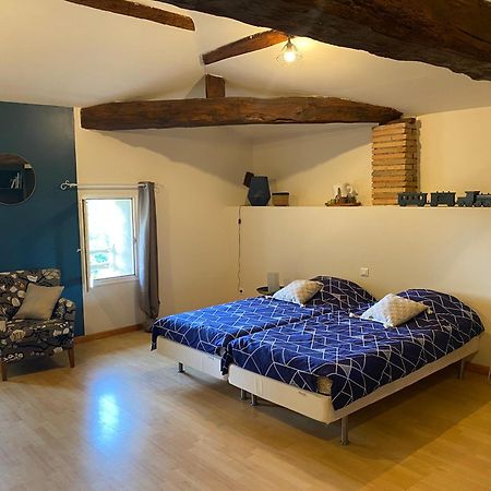 Le Repaire De La Reveuse Bed and Breakfast Saint-Frajou Buitenkant foto