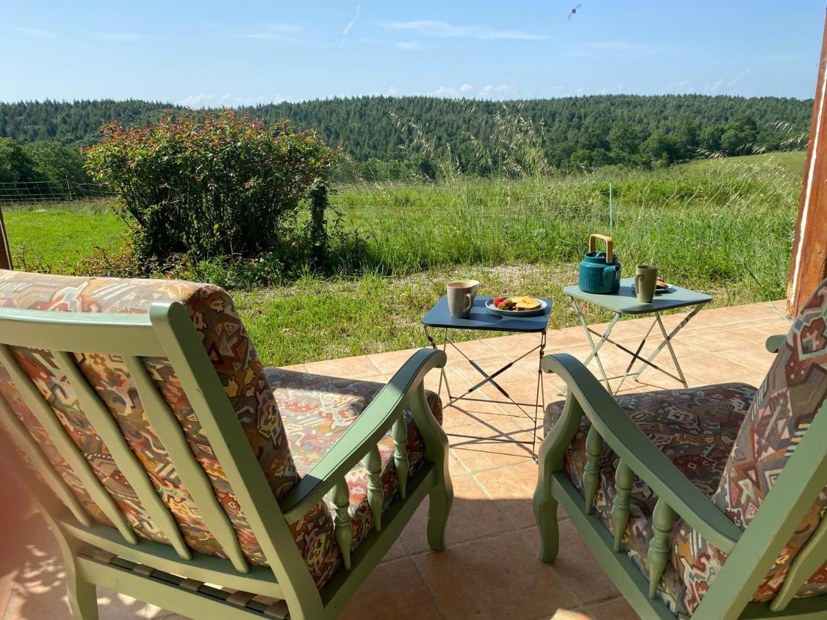 Le Repaire De La Reveuse Bed and Breakfast Saint-Frajou Buitenkant foto