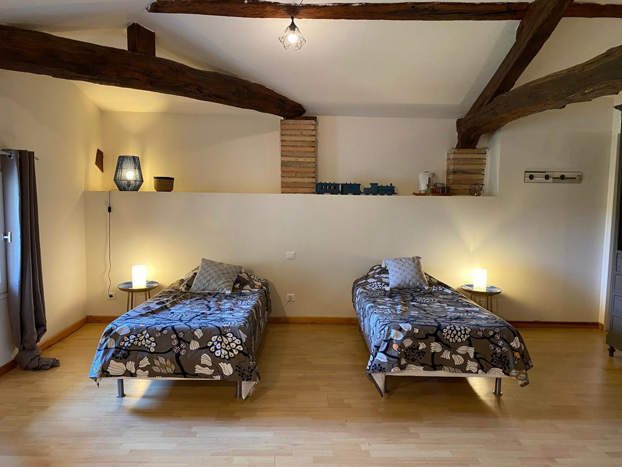 Le Repaire De La Reveuse Bed and Breakfast Saint-Frajou Buitenkant foto